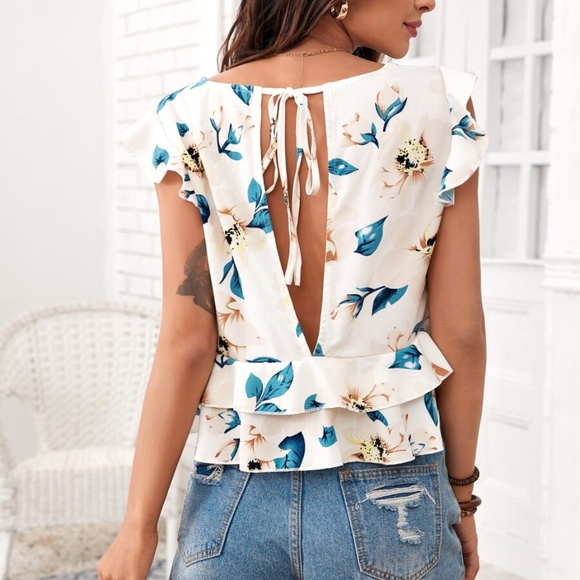 Tops - Boho blue floral print v neck ruffle babydoll top